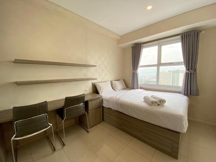 Pleasant 1BR Apartment at Parahyangan Residence near UNPAR By Travelio