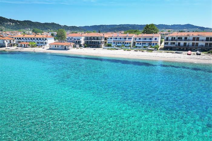 Ioanna Beach House Fourka 2 bedrooms 5 guests