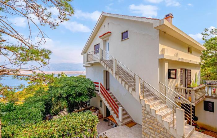 Nice Apartment In Bosana-Pag With Wifi