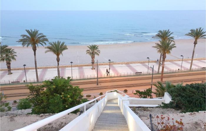Stunning Apartment In El Campello