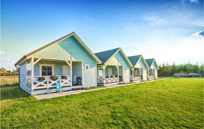 Beautiful Home In Jaroslawiec With Wifi