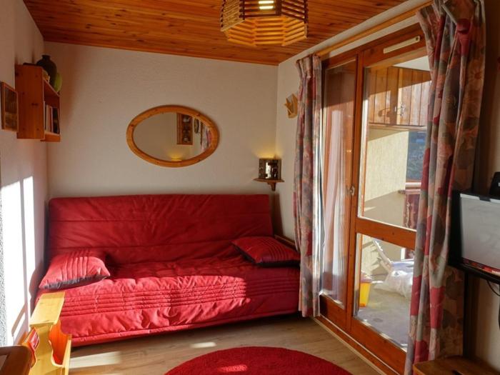 Appartement cosy pour 4-5 personnes, centre village, proche pistes, ascenseur, bien équipé - FR-1-342-163