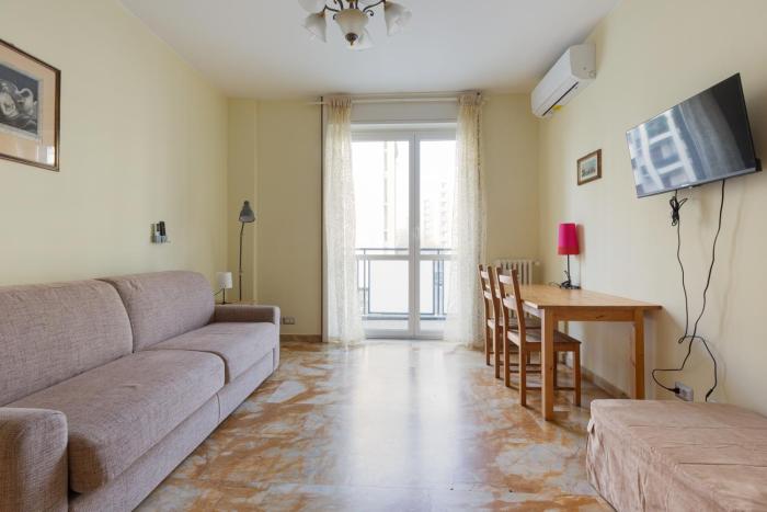 Stazione Centrale - Bilocale con cucina separata