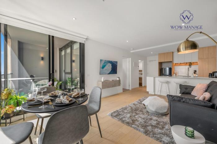 WOW Self-Contained Apartment on Hall