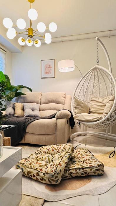 3BR Stylish Condo Serenity Awaits