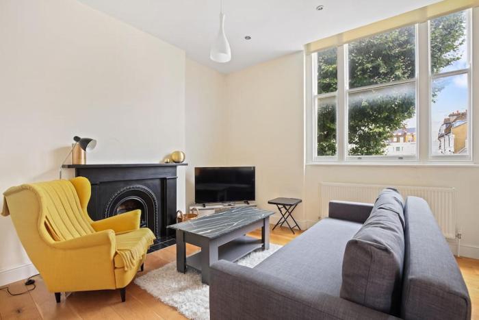 Stylish 1-Bed Flat in Prime Kensington Location