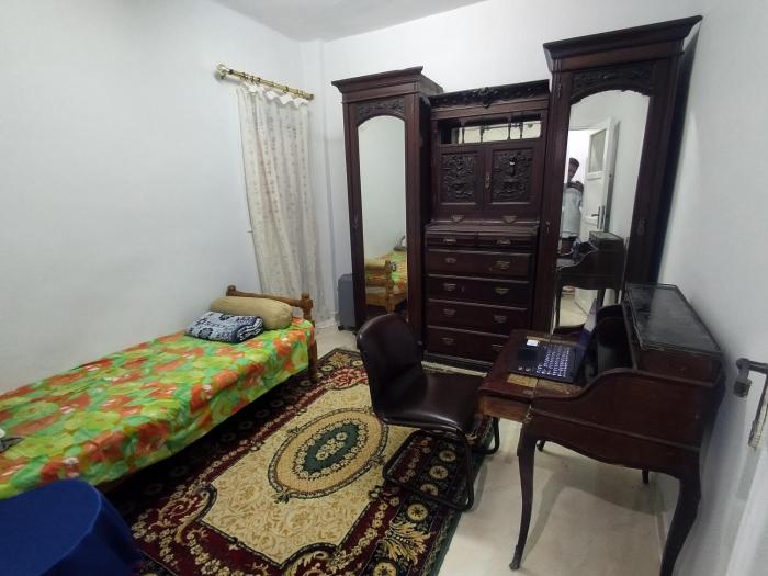 Loran Room for men only