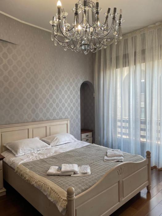 Luxury City Center Residence