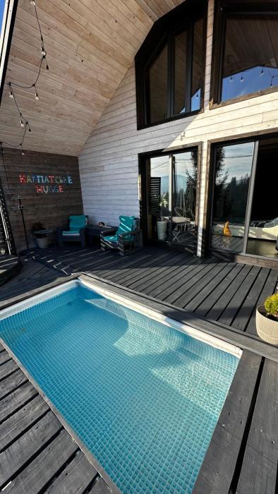 Карпатське Hygge котедж для двох з чаном-джакузі у горах