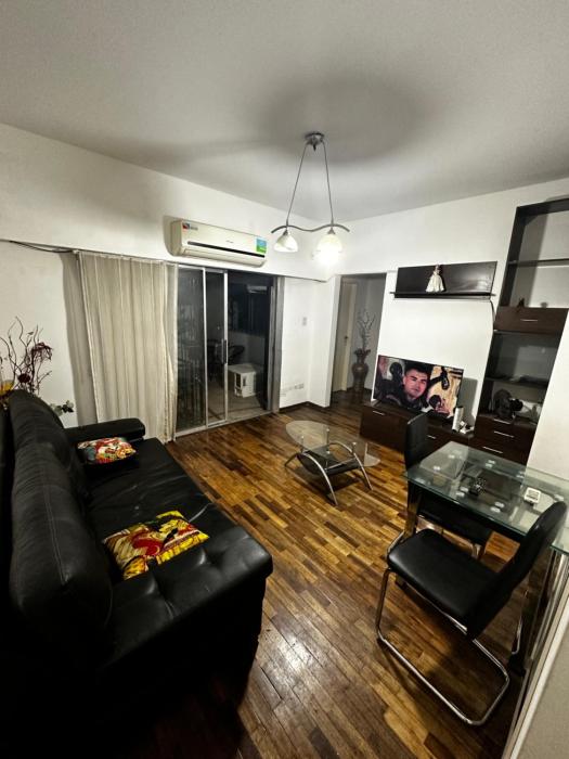 departamento de 3 ambiente con 2 habitaciones 1 baño con patio amoblado