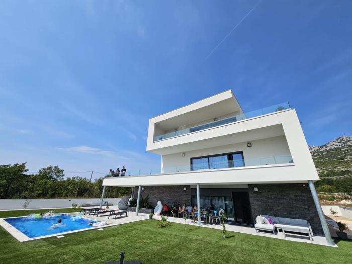 Apartments with a swimming pool Seline, Paklenica - 23594