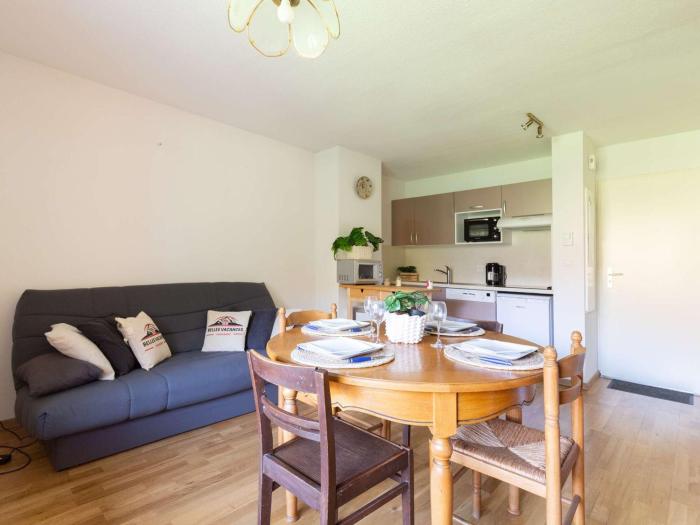 Duplex 6 pers avec balcon et parking à Bourisp - FR-1-296-507