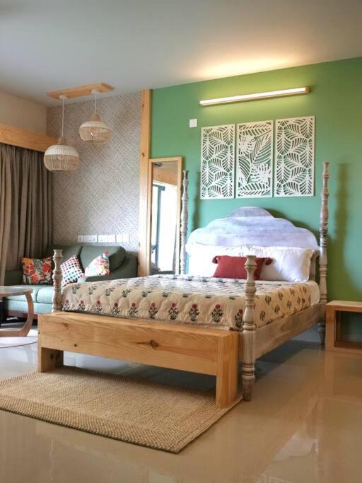 Kudrats Nook -Seaview Bohemian Studio