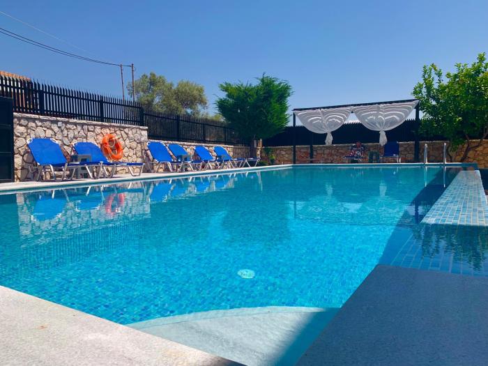 Alkionis Garden View Apartments