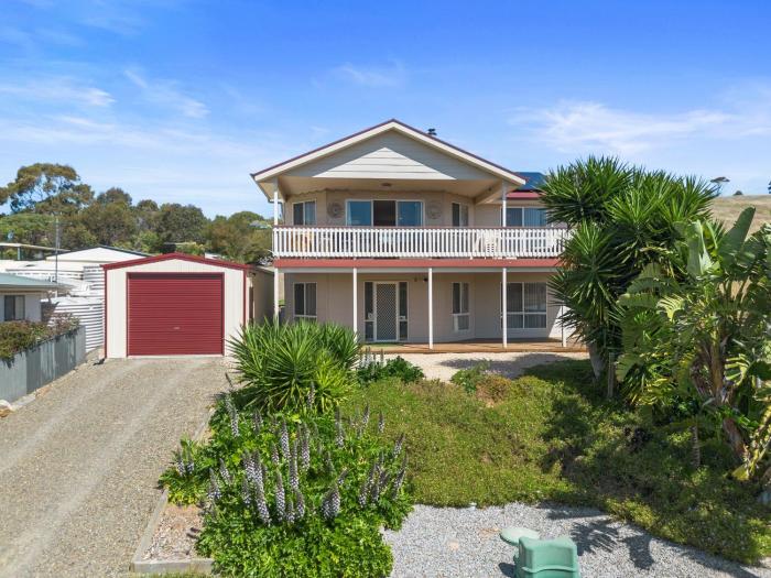 Valley Views - 11 Woodgate Road