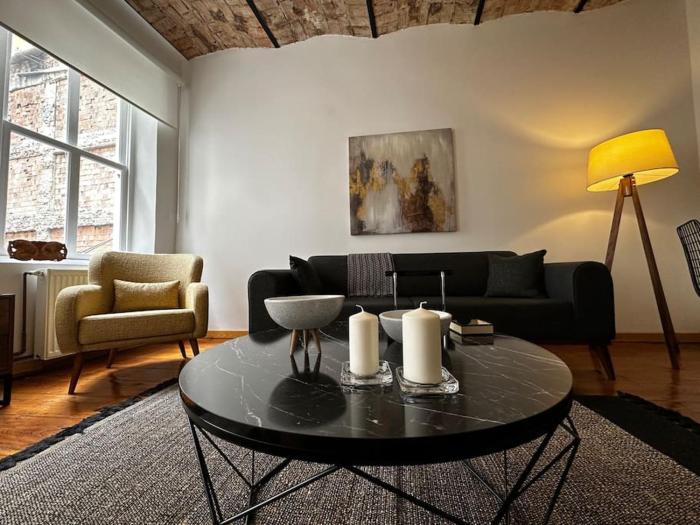 Historical Flat in Galata - Tatar Beyi Street