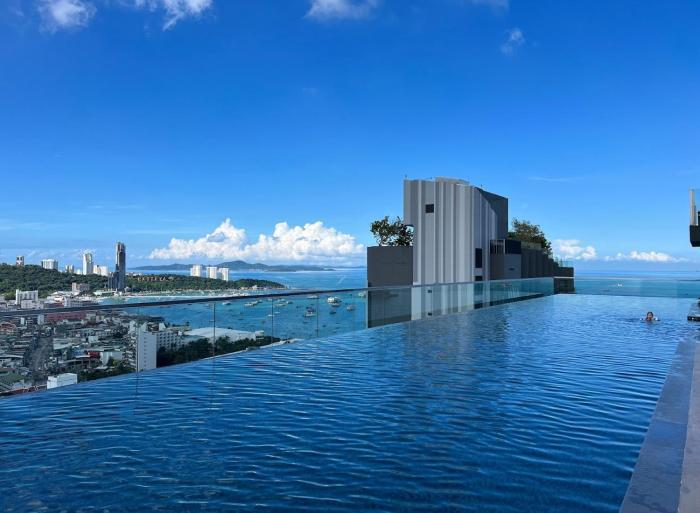 THE BASE Near CENTRAL FESTIVAL