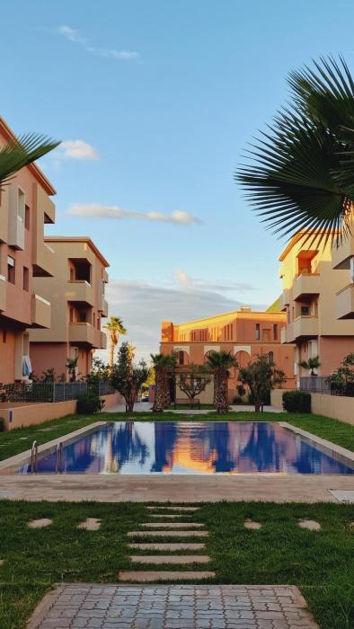 Location Appartement Duplex de Luxe avec Jardin Privatif, dans Résidence avec Piscines