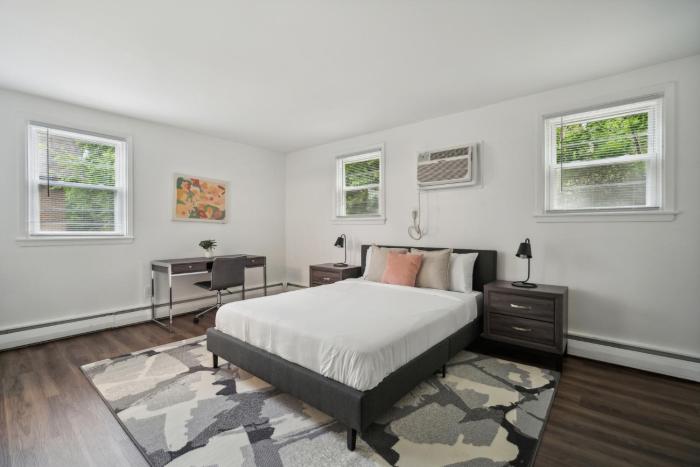 Pine Brook 104 I Pool Gym I Free Parking !