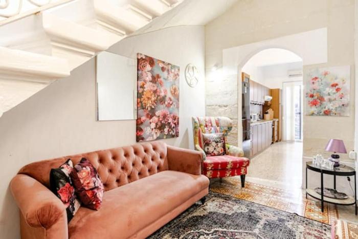 "Spirit of Malta" Historic Maltese Townhouse by the sea