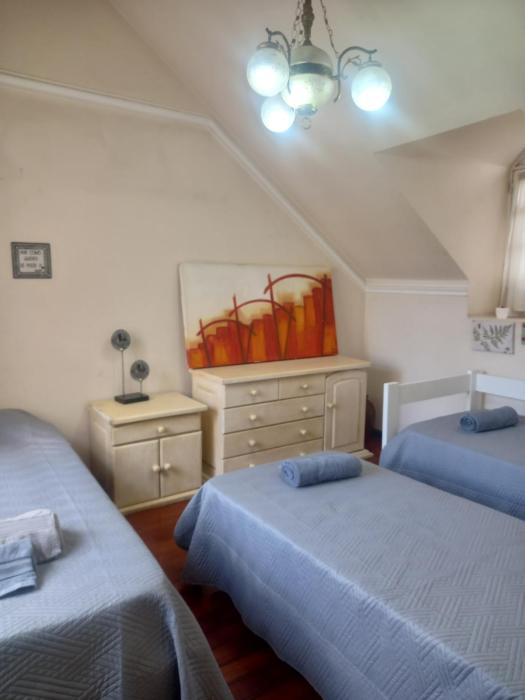 Casa en el cerro de las Rosas con pileta