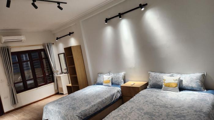 Homestay 6br 12A Ly Nam De