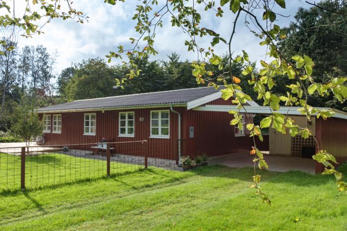 Awesome Home In Ebeltoft With 3 Bedrooms And Wifi