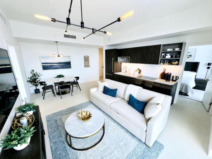 New 2BD 2 BATH LUX Penthouse City and Bay View