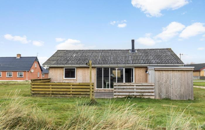 2 Bedroom Cozy Home In Thisted