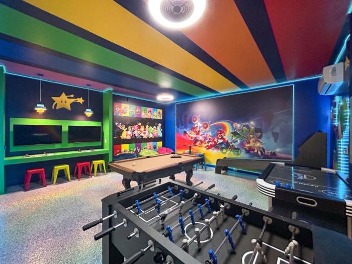 Windsor at Westside Resort Home w Pool Hot Tub