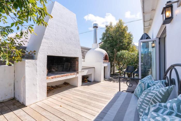 Coastal Elegant 4 Bedroom Home