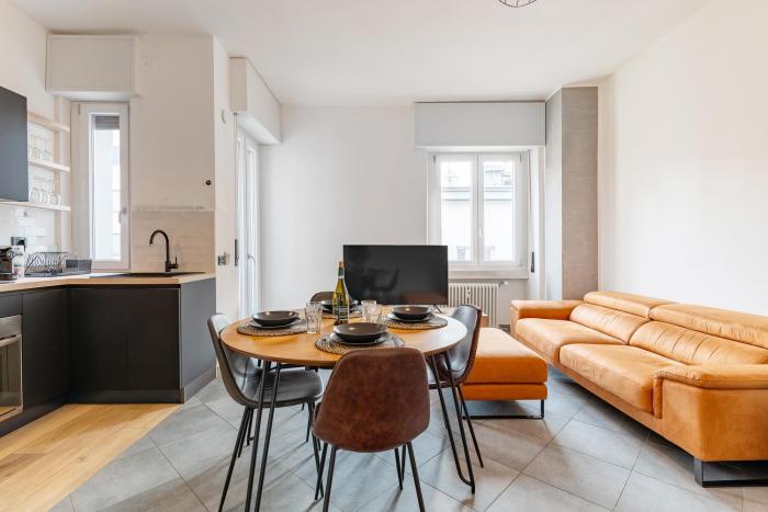 Citylife View and 10 Minutes by Walk Modern Apartment