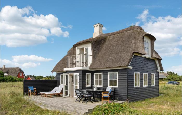 2 Bedroom Stunning Home In Blåvand