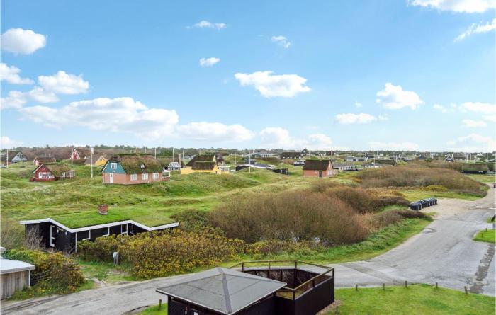 2 Bedroom Beautiful Apartment In Fanø