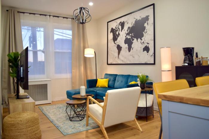 Newly Renovated 1 Bedroom Executive Apartment