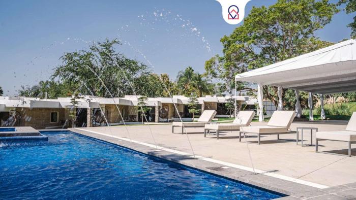 Charming Bungalow Cajititlan 2 Beds Pool