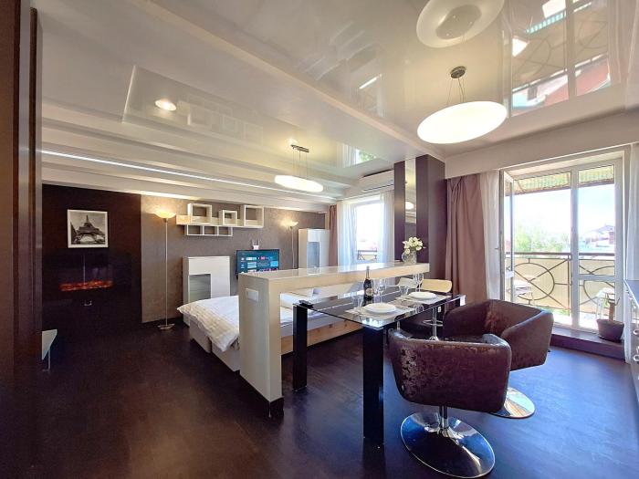 Найбільше ліжко у Полтаві Мережа Alex Apartments Цілодобово безконтактне заселення