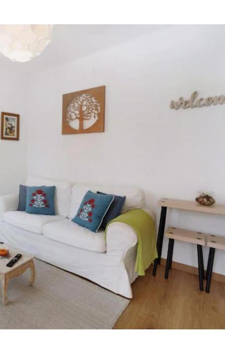 Lomba House, Almoçageme