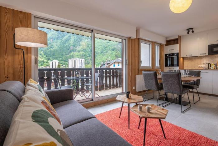 Clos Savoy - New Apartment Close to City center & Free parking - By Cozee Rentals