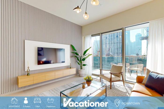 Vacationer Holiday Homes I Contemporary 1 Bedroom l Parking, Wi-Fi, Pool Access l Downtown Dubai