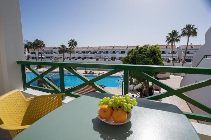 Parque Don José Pool View