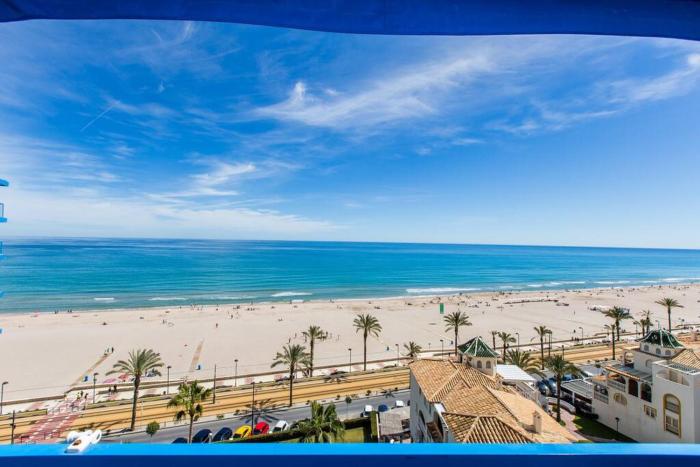 Beachfront , ninth floor