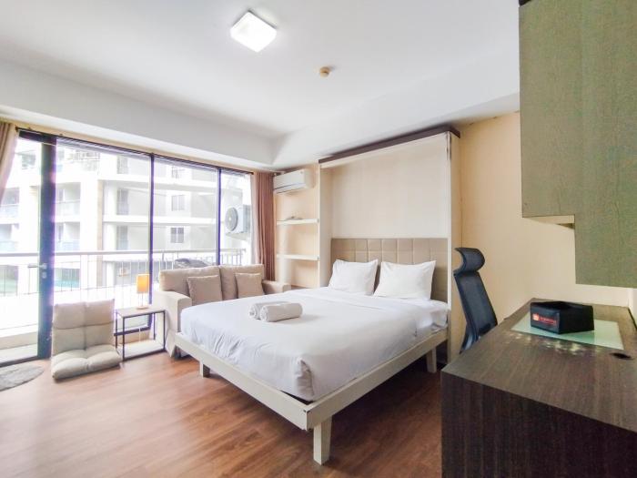Simply and Comfy Studio Room Apartment Beverly Dago By Travelio