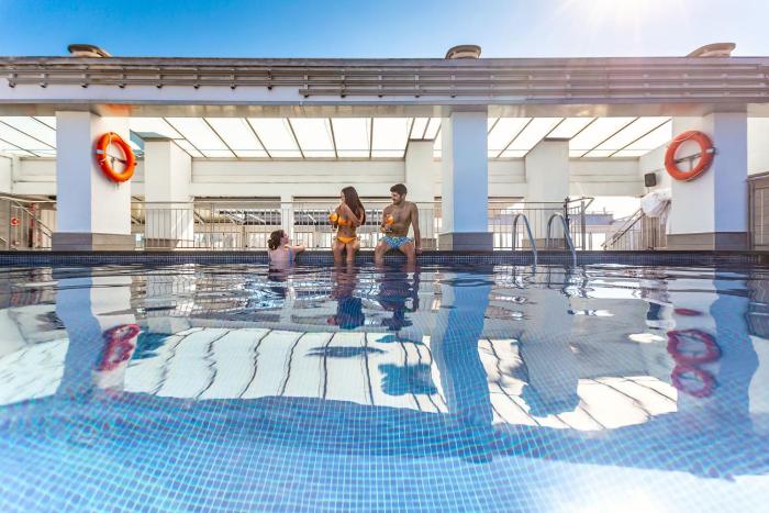 Num Hotel
