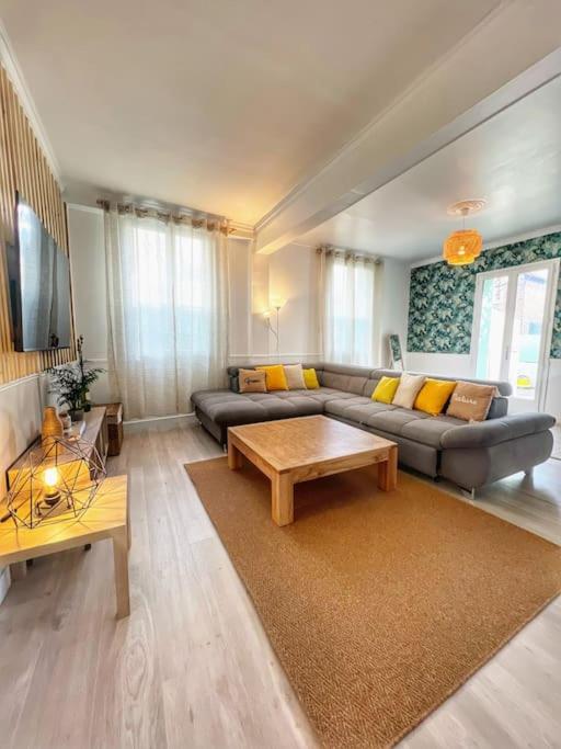 Family House 8 person 4bedroom 12 min to Paris