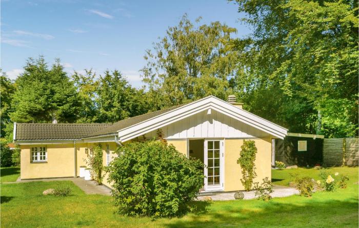 Two-Bedroom Holiday Home In Gilleleje