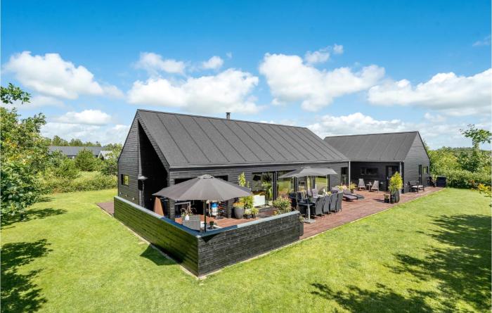 Nice Home In Skjern With Kitchen