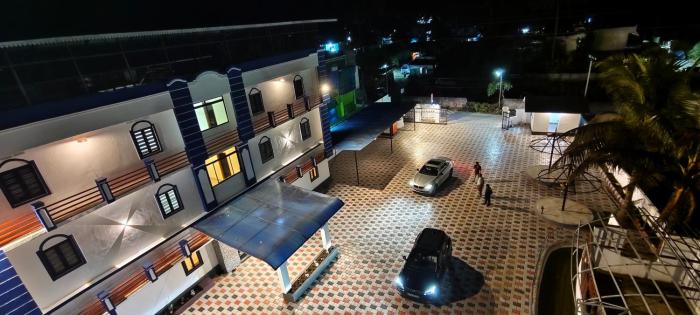 Rose County Apartments & Resort Thekkady