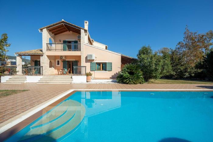 Villa Lefki Limni Retreat 300m from beach