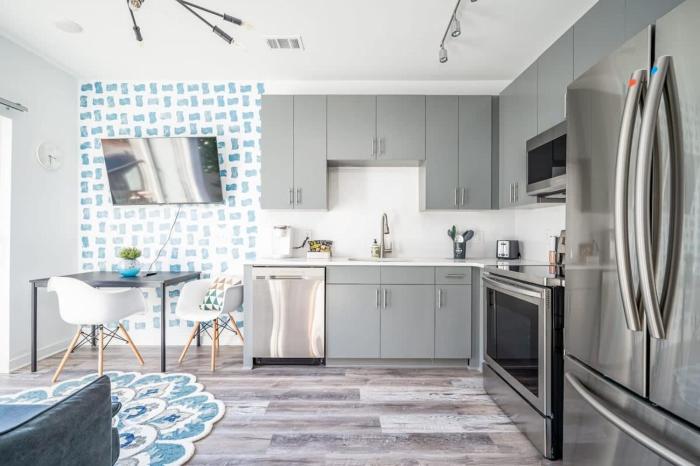 1BR with Balcony in Downtown 542Blvd205